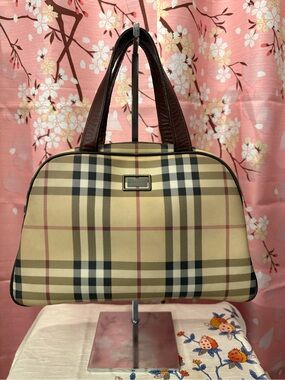 Burberry Nova Check Coated Canvas
Top Handle Satchel Bag Vintage COA